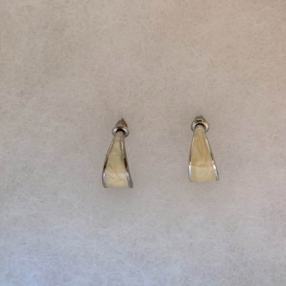 Silver and pearl style studs